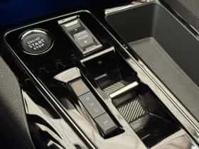 Peugeot 5008 (2023) thumbnail 18