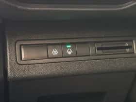 Peugeot 5008 (2023) thumbnail 28