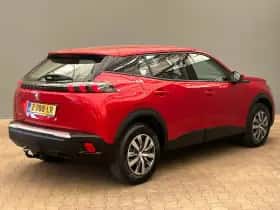 Peugeot 2008 (2021) thumbnail 2