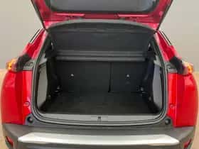 Peugeot 2008 (2021) thumbnail 18