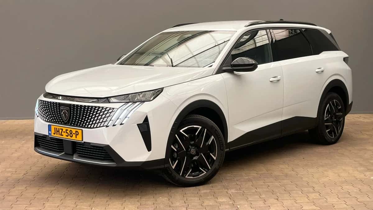 Peugeot 5008 (2025) — foto 1