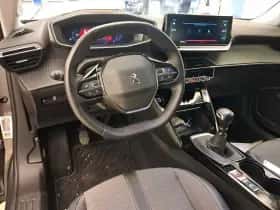 Peugeot 2008 (2022) thumbnail 5