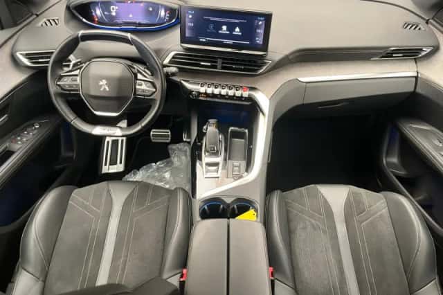 Peugeot 3008 (2021) thumbnail 3