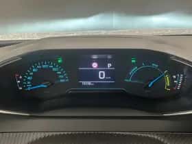 Peugeot 2008 (2025) thumbnail 3