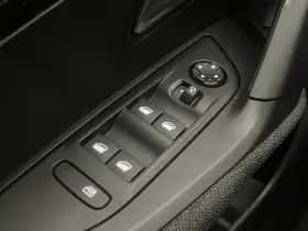 Peugeot 2008 (2025) thumbnail 25