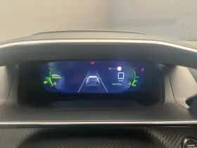 Peugeot 2008 (2022) thumbnail 4