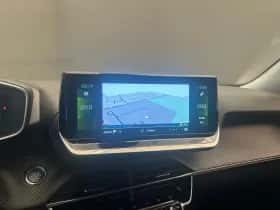 Peugeot 2008 (2022) thumbnail 5