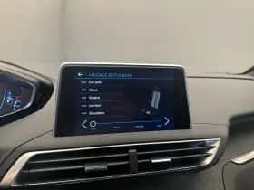 Peugeot 3008 (2019) thumbnail 18
