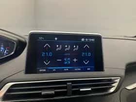 Peugeot 3008 (2019) thumbnail 22