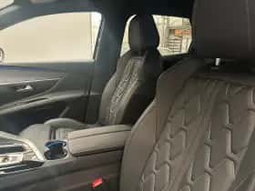 Peugeot 3008 (2019) thumbnail 31