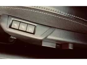 Peugeot 2008 (2020) thumbnail 2