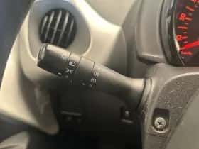 Peugeot 108 (2017) thumbnail 17