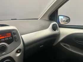 Peugeot 108 (2017) thumbnail 23