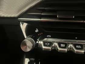Peugeot 2008 (2024) thumbnail 6