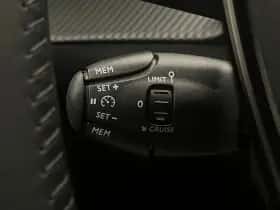 Peugeot 2008 (2024) thumbnail 7