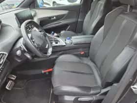 Peugeot 3008 (2023) thumbnail 4