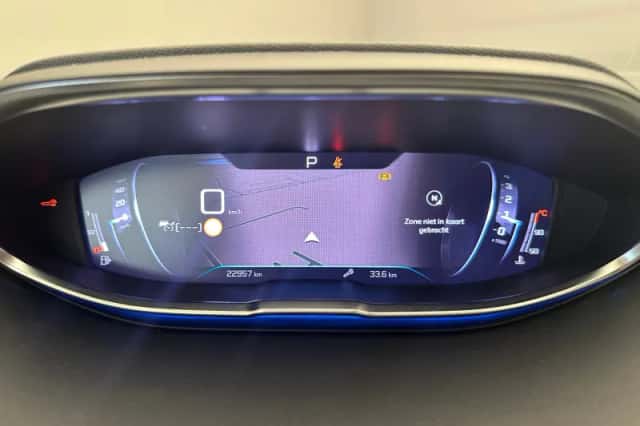 Peugeot 3008 (2024) thumbnail 3