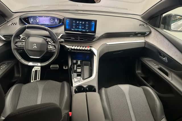 Peugeot 3008 (2024) thumbnail 4