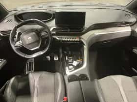 Peugeot 3008 (2023) thumbnail 4