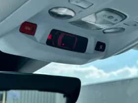 Peugeot 3008 (2022) thumbnail 13