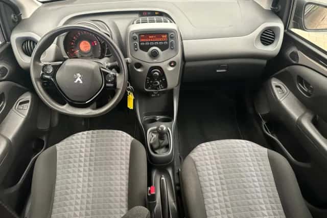 Peugeot 108 (2022) thumbnail 4