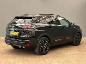 Peugeot 3008 (2023) thumbnail 2