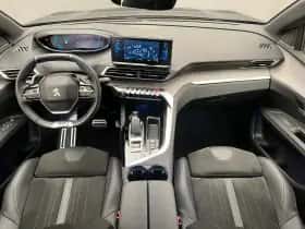 Peugeot 3008 (2023) thumbnail 3