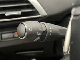 Peugeot 3008 (2023) thumbnail 37