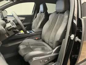 Peugeot 3008 (2023) thumbnail 7