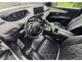 Peugeot 3008 (2021) thumbnail 2