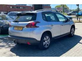 Peugeot 2008 (2018) thumbnail 2