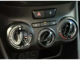 Peugeot 2008 (2018) thumbnail 6