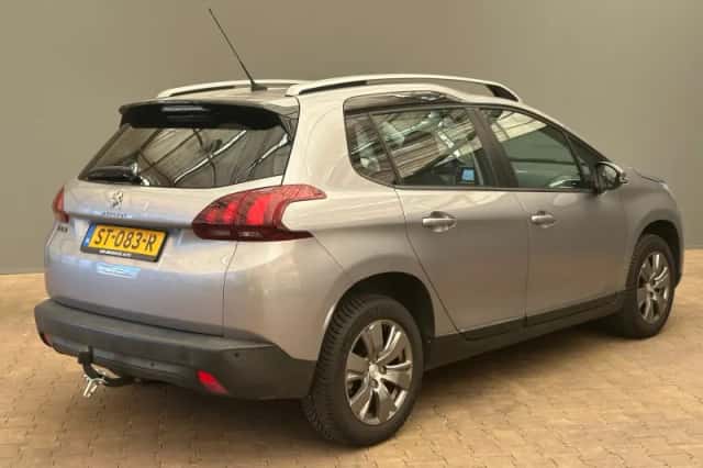 Peugeot 2008 (2018) thumbnail 2