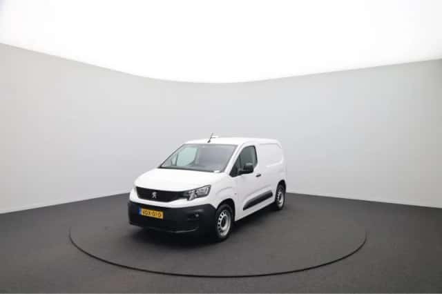 Peugeot Partner (2020) thumbnail 1