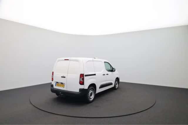 Peugeot Partner (2020) thumbnail 2