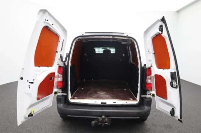 Peugeot Partner (2020) thumbnail 4