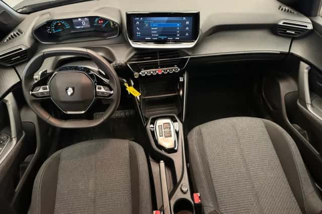 Peugeot 2008 (2025) thumbnail 3