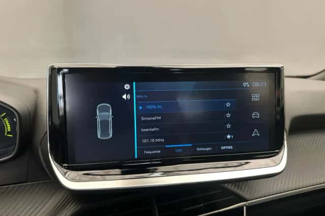 Peugeot 2008 (2025) thumbnail 4