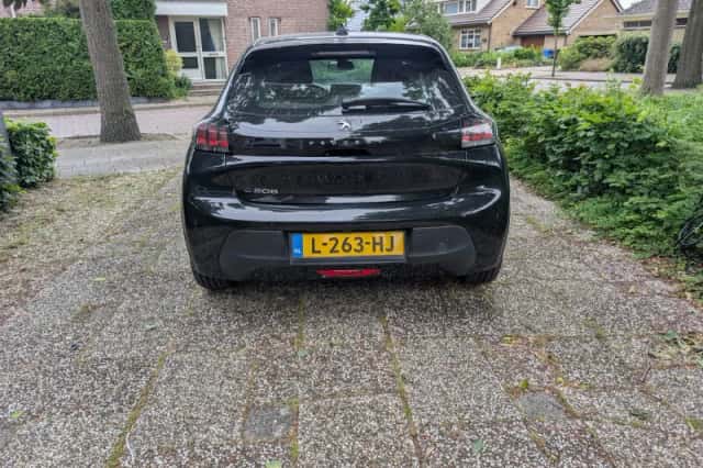 Peugeot e-208 (2020) thumbnail 6