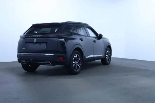 Peugeot 2008 (2022) thumbnail 2