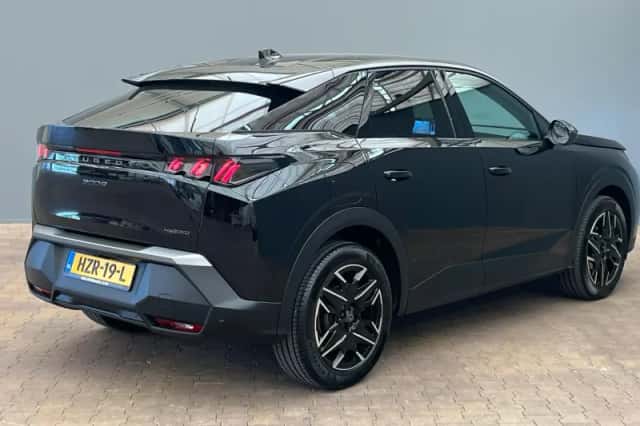 Peugeot 3008 (2025) thumbnail 2