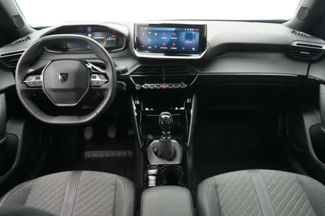 Peugeot 2008 (2025) thumbnail 4