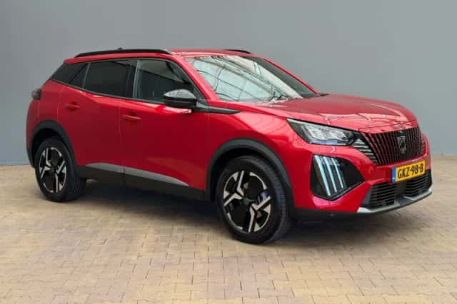 Peugeot 2008 (2024) thumbnail 5