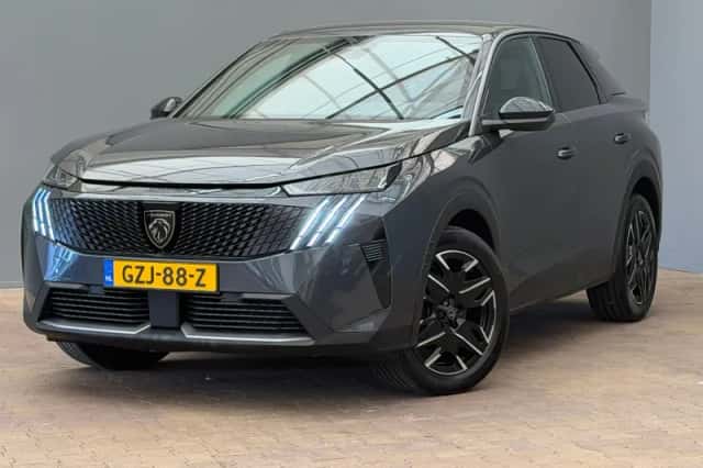Peugeot 3008 (2025) thumbnail 4