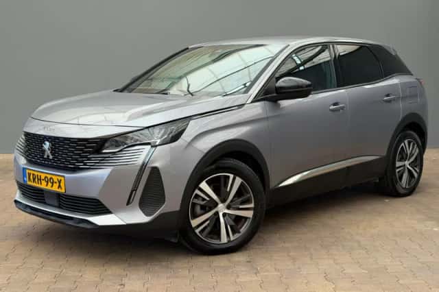 Peugeot 3008 (2024) thumbnail 1
