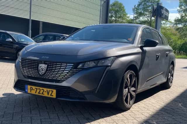Peugeot 308 (2022) thumbnail 1