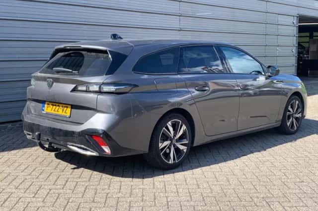 Peugeot 308 (2022) thumbnail 2