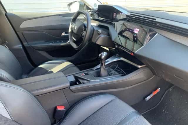 Peugeot 308 (2022) thumbnail 6