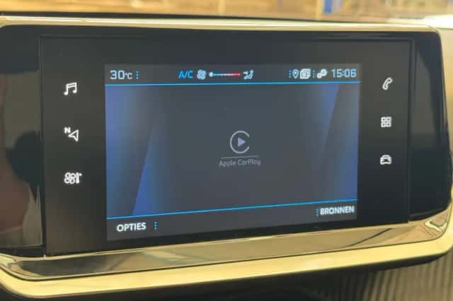 Peugeot 208 (2024) thumbnail 4