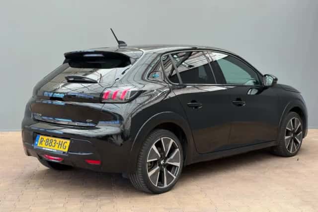 Peugeot e-208 (2022) thumbnail 2